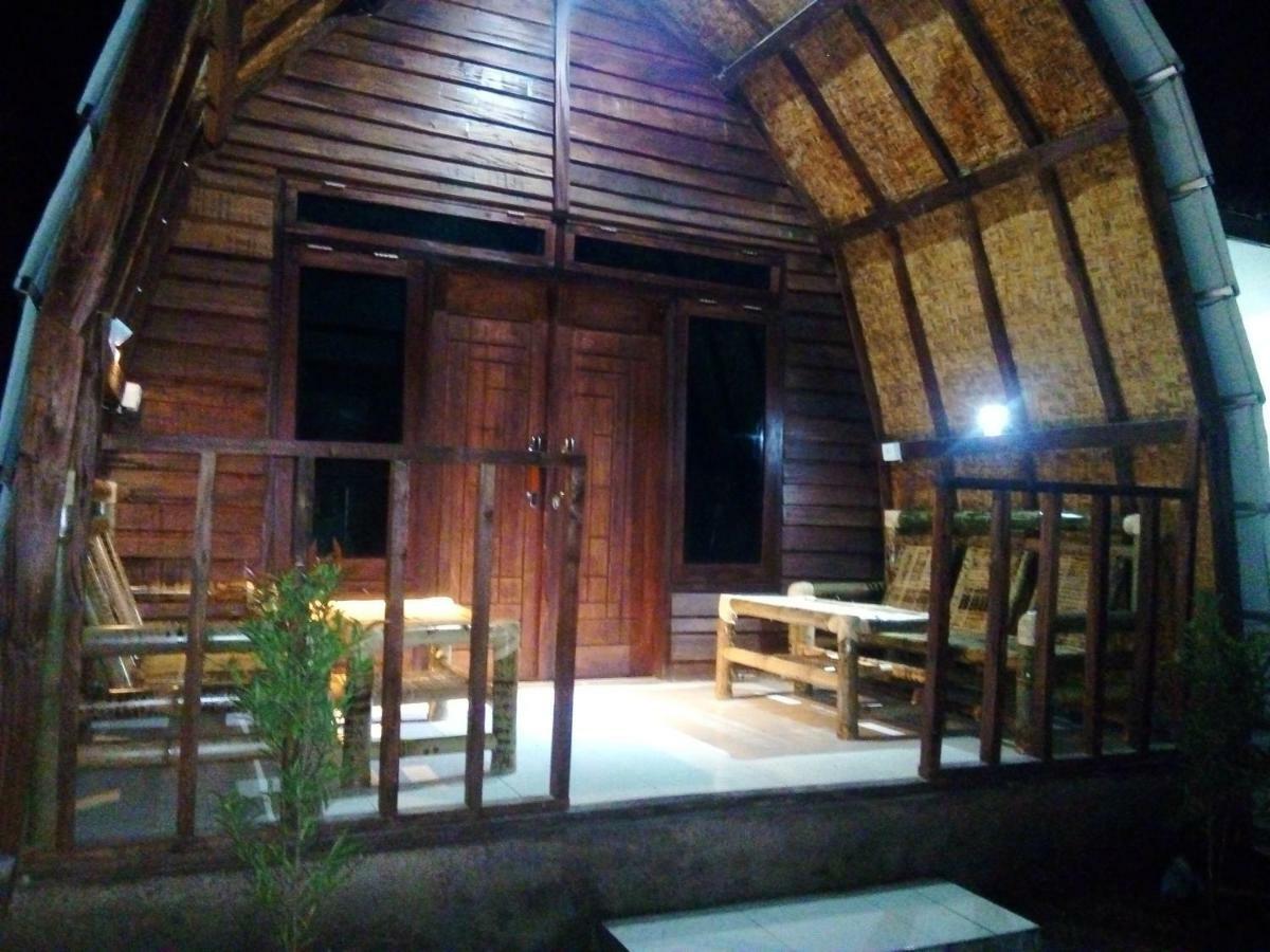 Bale Hostel Kuta  Dış mekan fotoğraf